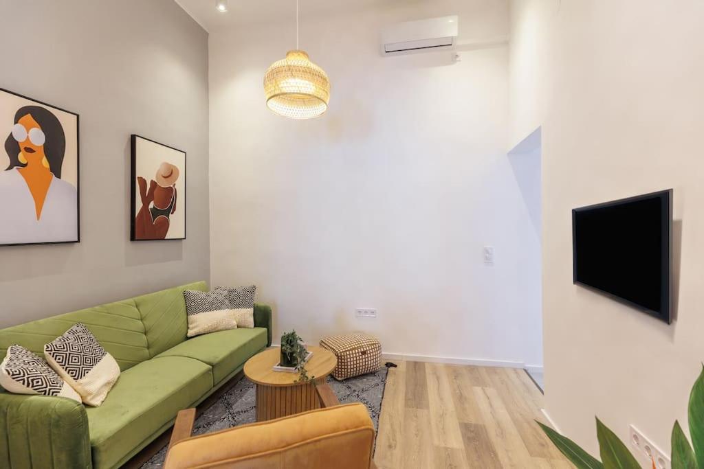 The Grove Hideaway Central 2Br Retreat Boedapest Buitenkant foto
