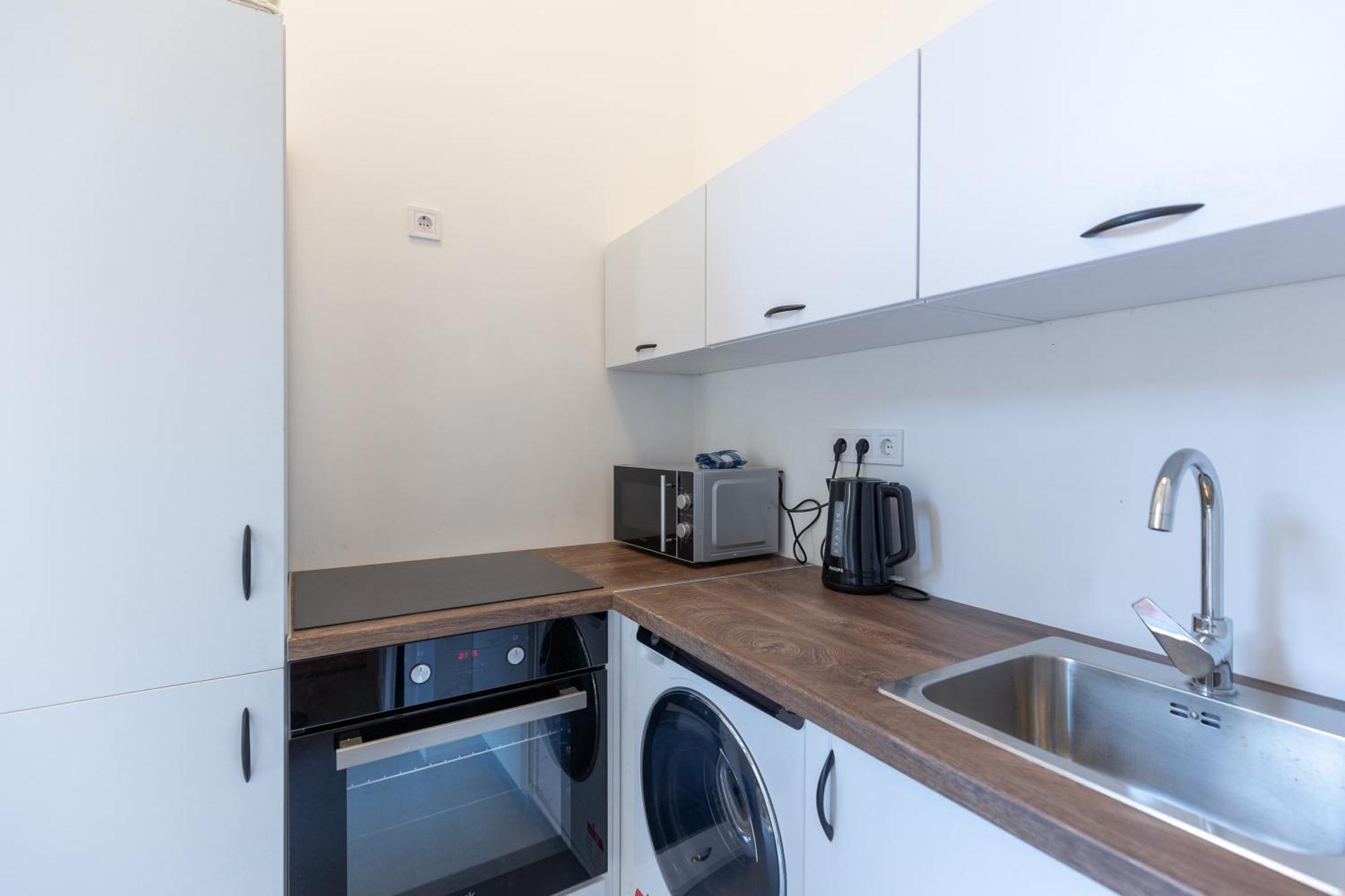 The Grove Hideaway Central 2Br Retreat Boedapest Buitenkant foto