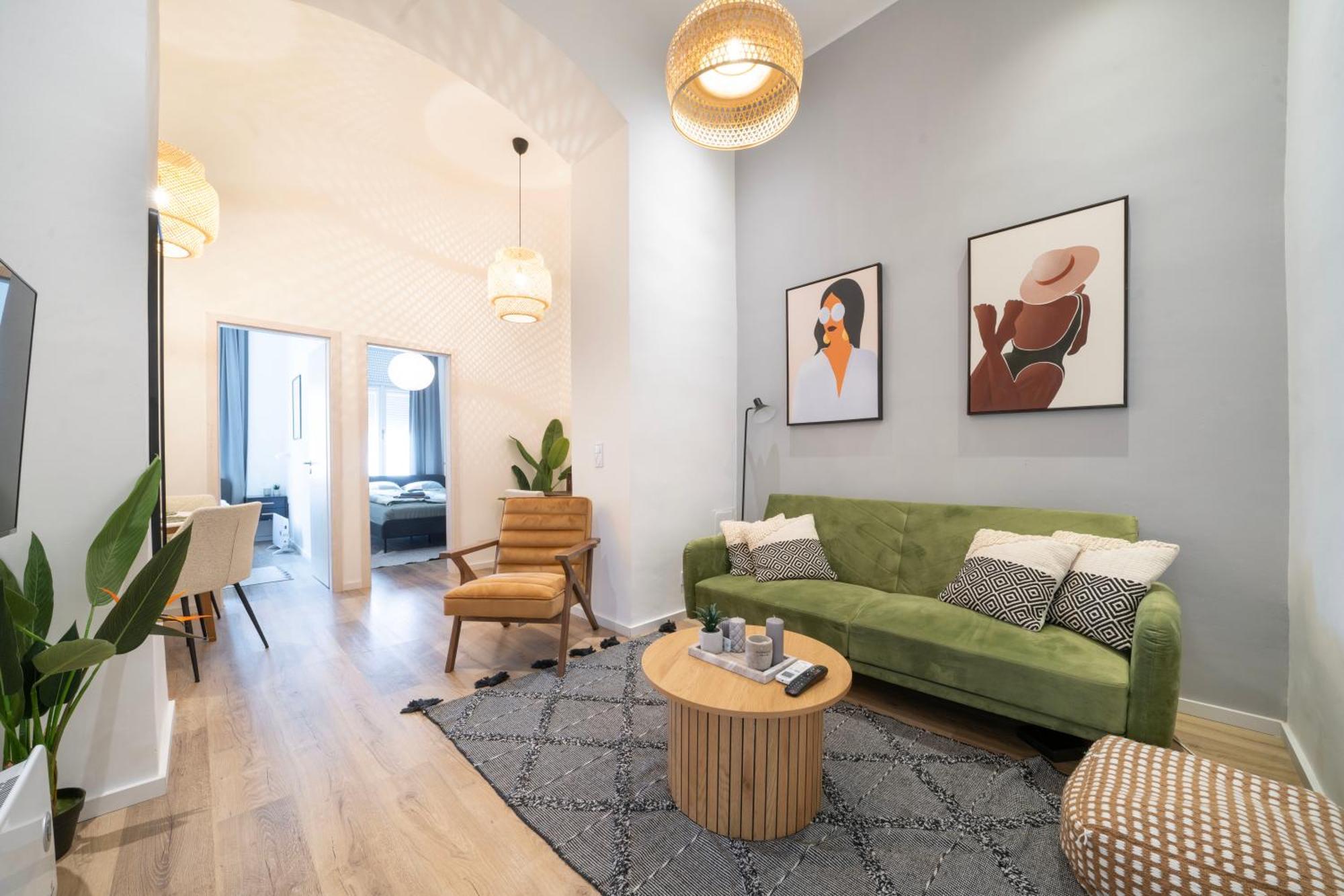 The Grove Hideaway Central 2Br Retreat Boedapest Buitenkant foto